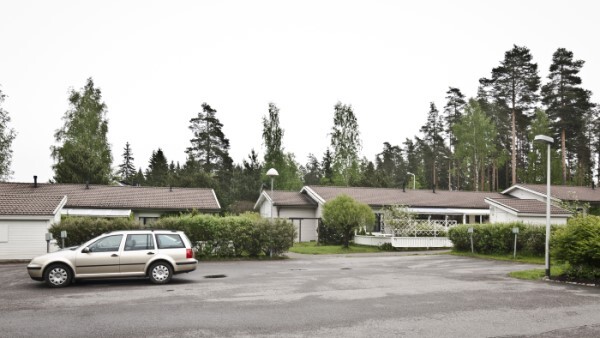 Rivitalo Forssassa sähkölämmityksestä maalämpöön